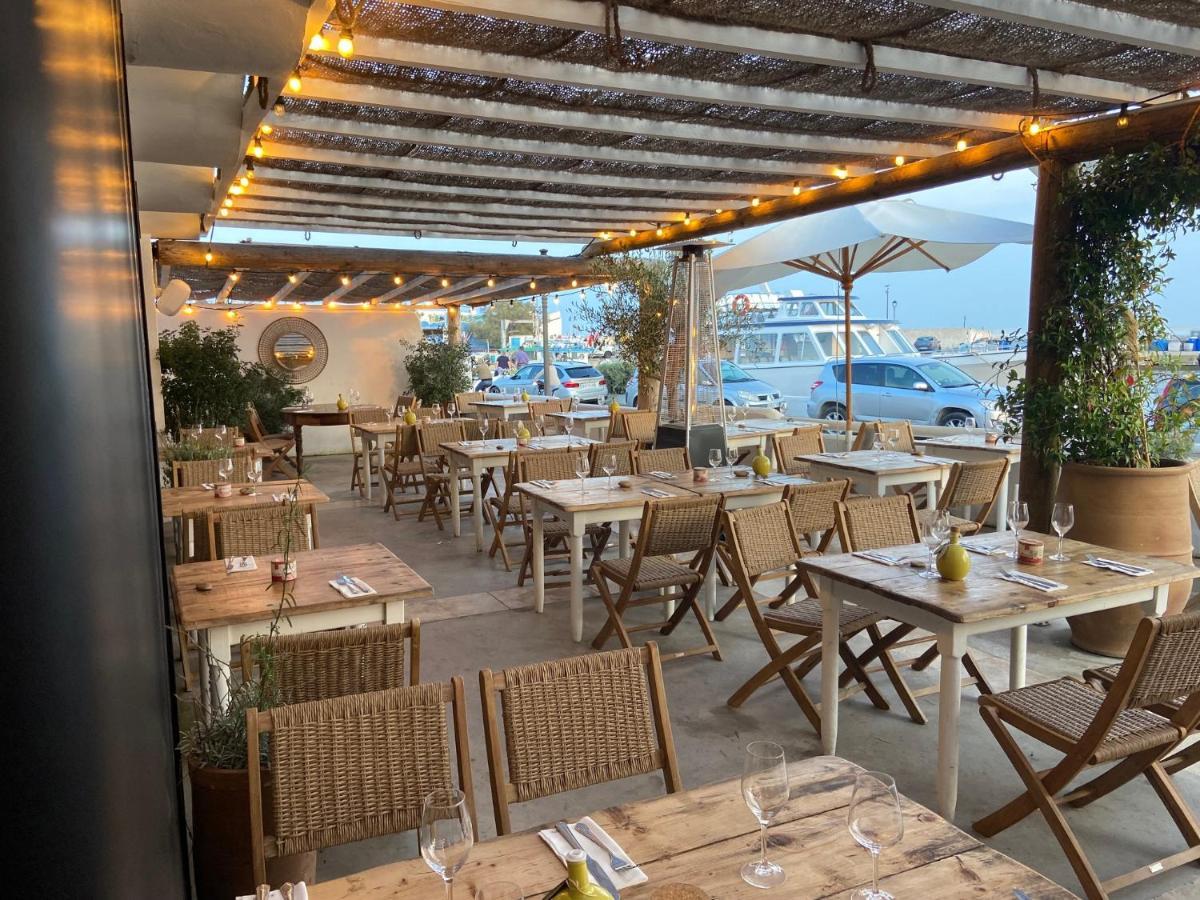 Les Vagues Hotel Saintes-Maries-de-la-Mer Exterior photo