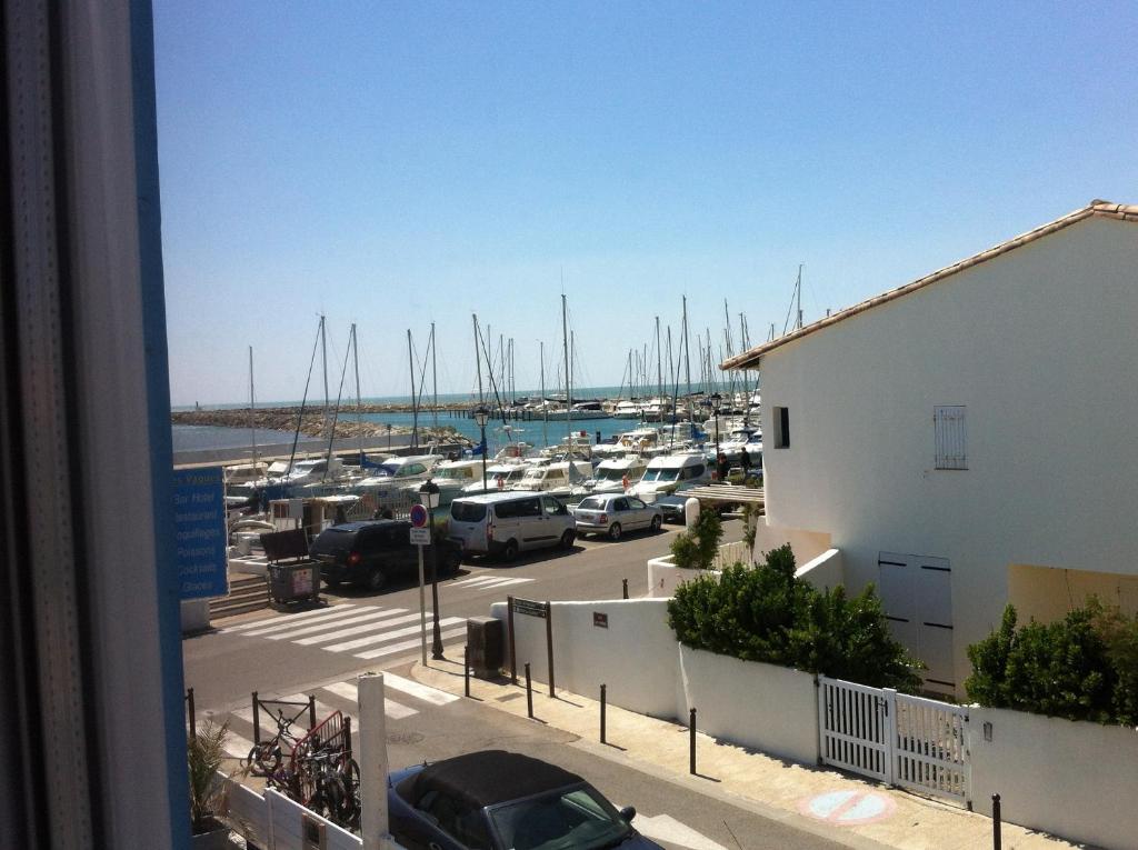 Les Vagues Hotel Saintes-Maries-de-la-Mer Exterior photo